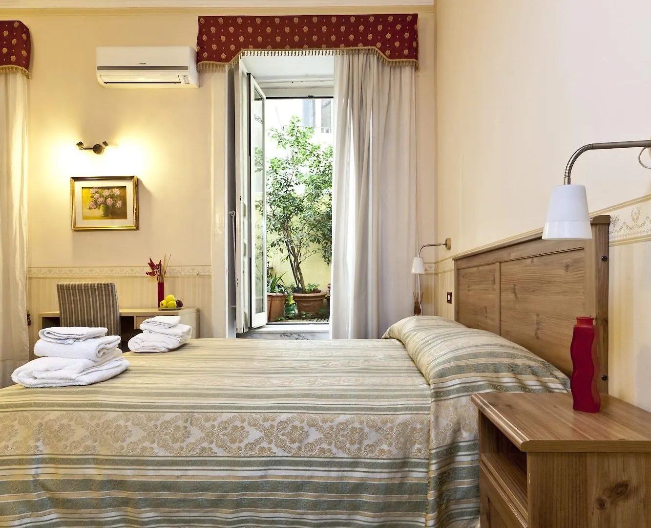 B&B MediNapoli Bed & Breakfast Napoli