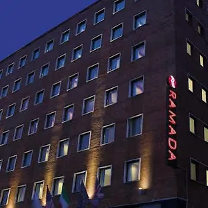 Ramada By Wyndham **** נאפולי